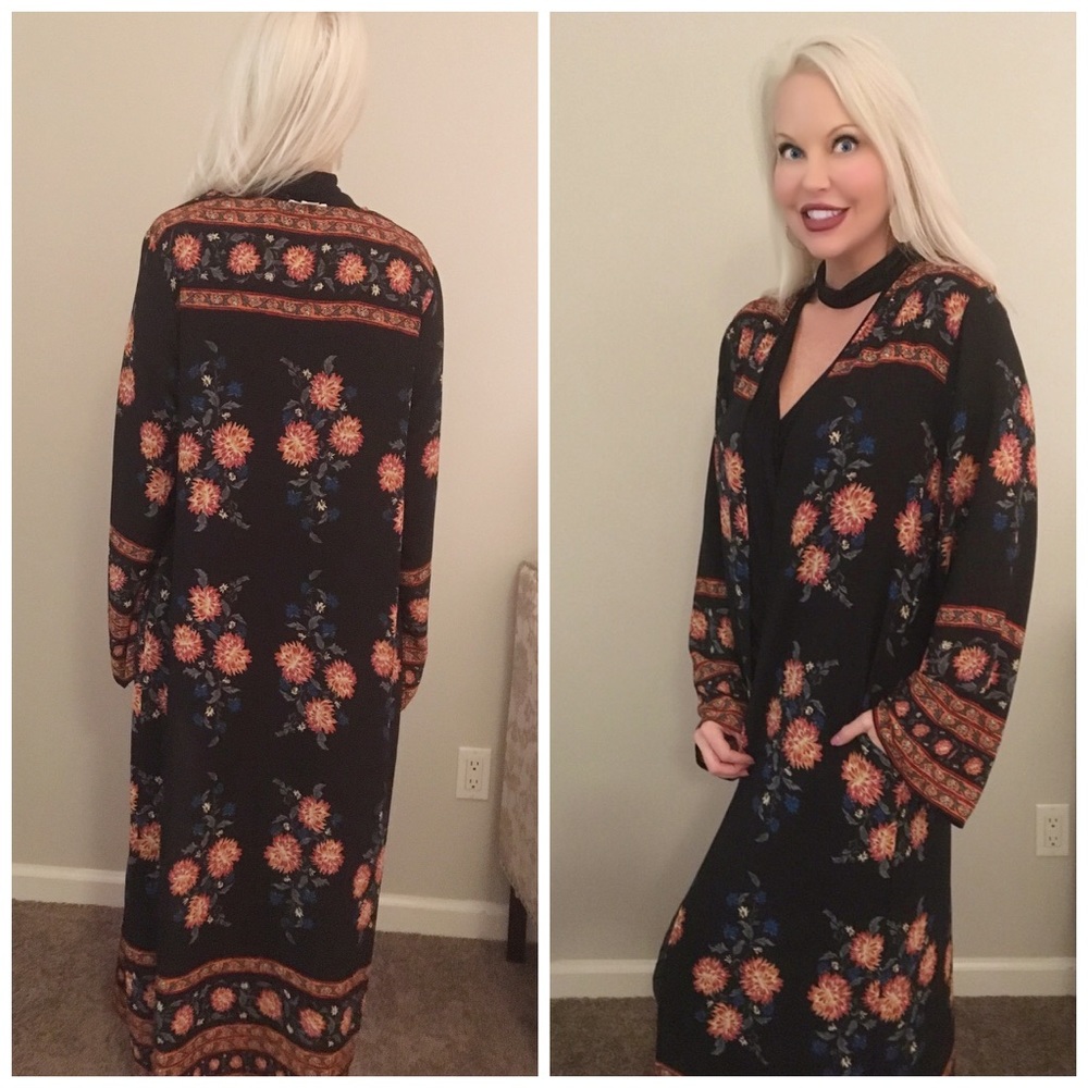 LAST 1! 💕Stunning Long Line Black Floral Kimono - Picture 7 of 8